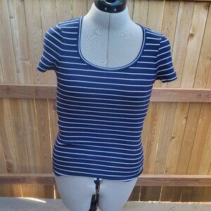 Boden 100% cotton Navy striped t-shirt size 6